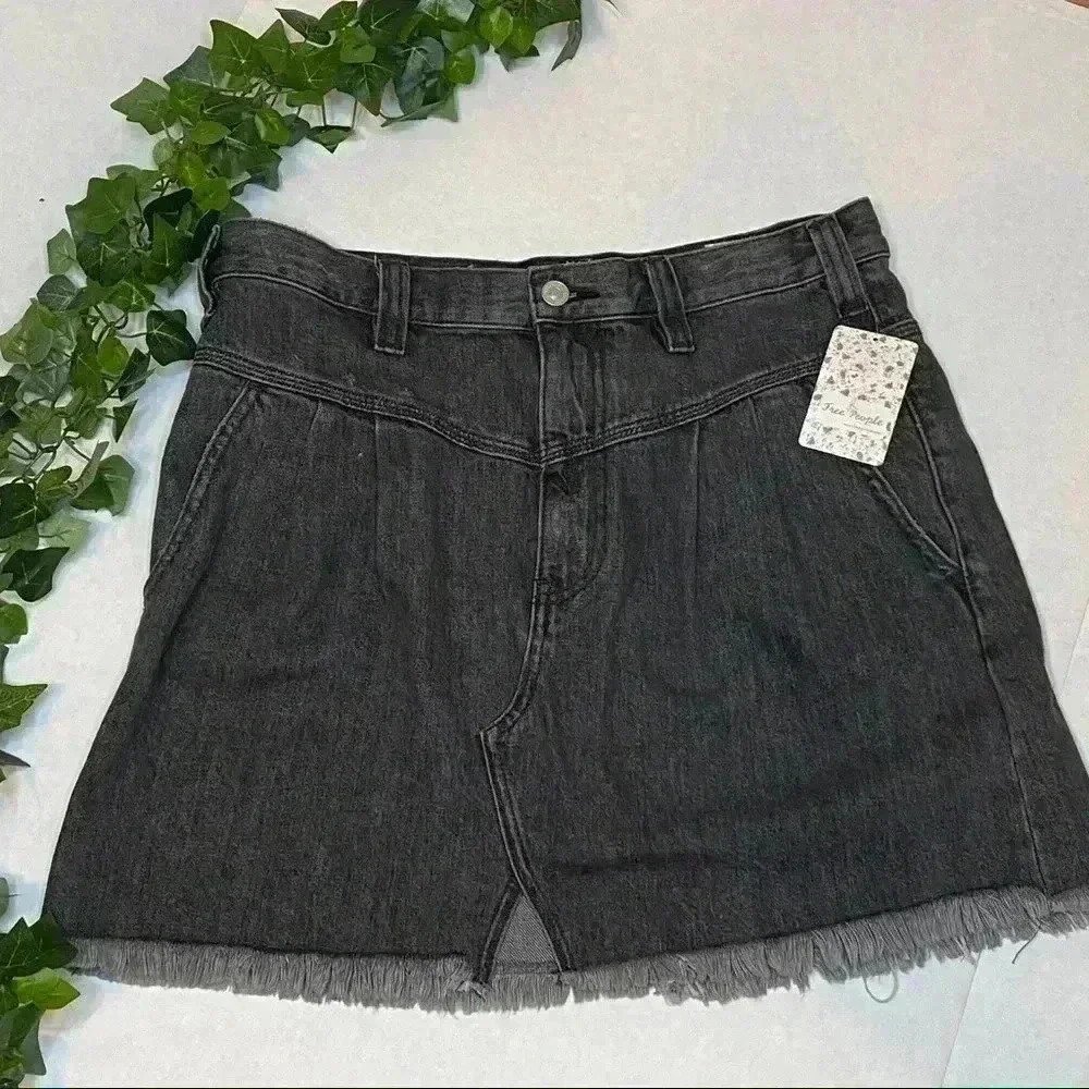 Free people mini sidecar distressed micro black Denim jean Skirt mean girls - Picture 3 of 5